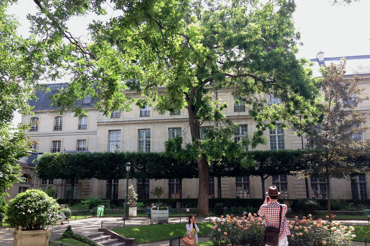 Le square Georges Cain, Paris, 07 2013. Ph. Moctar KANE.