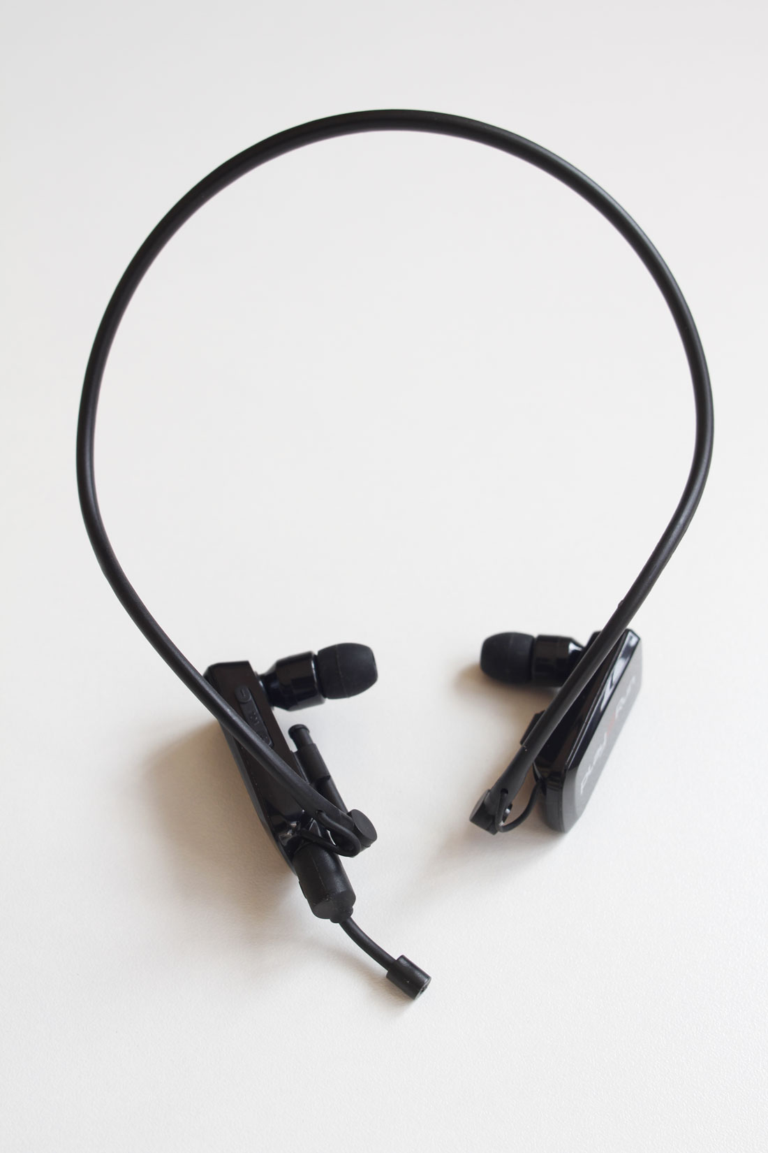 Les écouteurs intras de sport Bluetooth Play2Run SC12, Ph. Moctar KANE.
