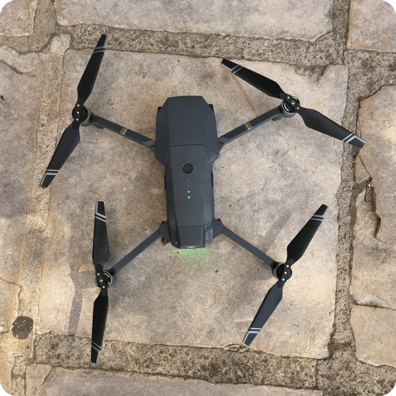 Le drone pliable DJI Mavic Pro, 10 2016, Ph. Moctar KANE.