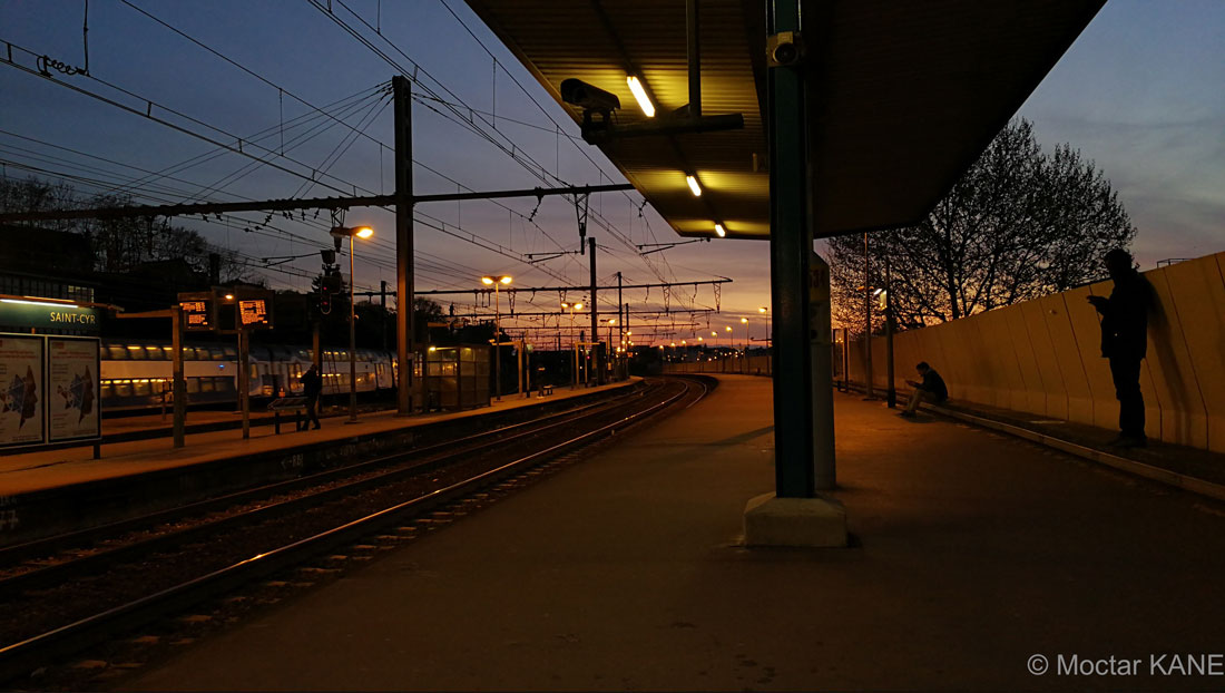 Gare de Saint-Cyr, 2017, Ph. Moctar KANE, photo prise avec le Huawei Mate 9.