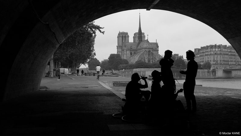 Sous le Pont de la Tournelle, Paris, 2017, photo prise au smartphone Huawei P10 Plus, Ph. Moctar KANE.