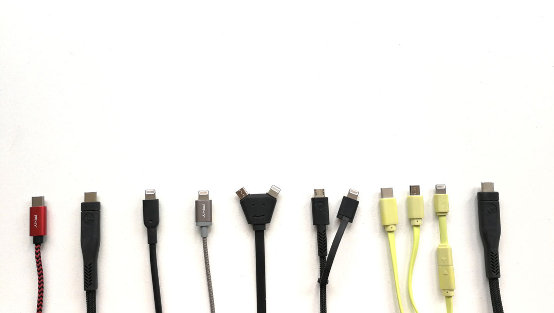 Les câbles USB PNY Braided Cable USB-A to USB-C, mophie Pro cable USB-C to USB-C, Anker PowerLine II, PNY Grey Metallic Lightning Cable, Xoopar Y cable Home, mophie Pro switch-tip cable, Xoopar Octopus et mophie Pro cable USB-C to USB-C, 2018, Ph. Moctar KANE.