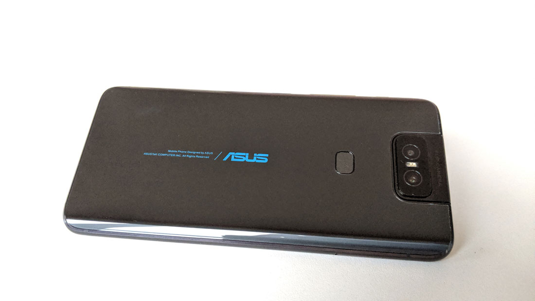 Smartphone Asus ZenFone 6, 2019, Ph. Moctar KANE.