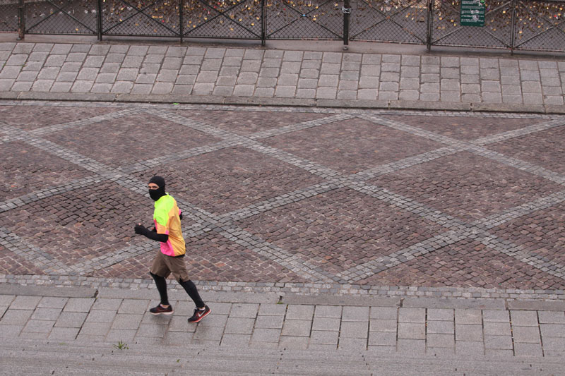 Course à pied, Montmartre, pendant le confinement, Paris, 05 2020, Ph. Moctar KANE.